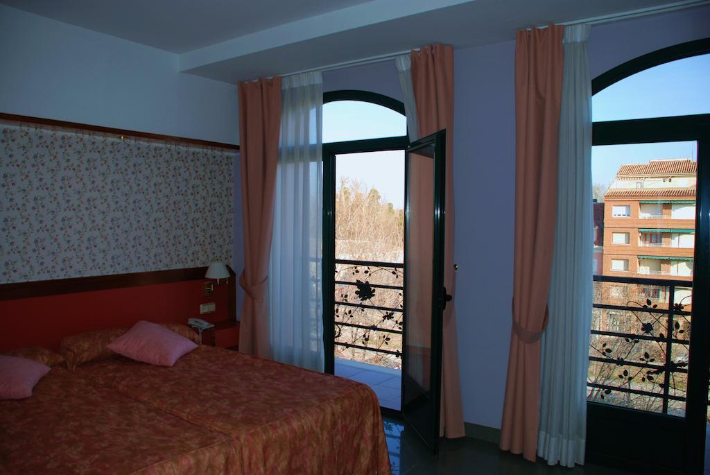 Hotel Jardin De Aranjuez Exterior photo