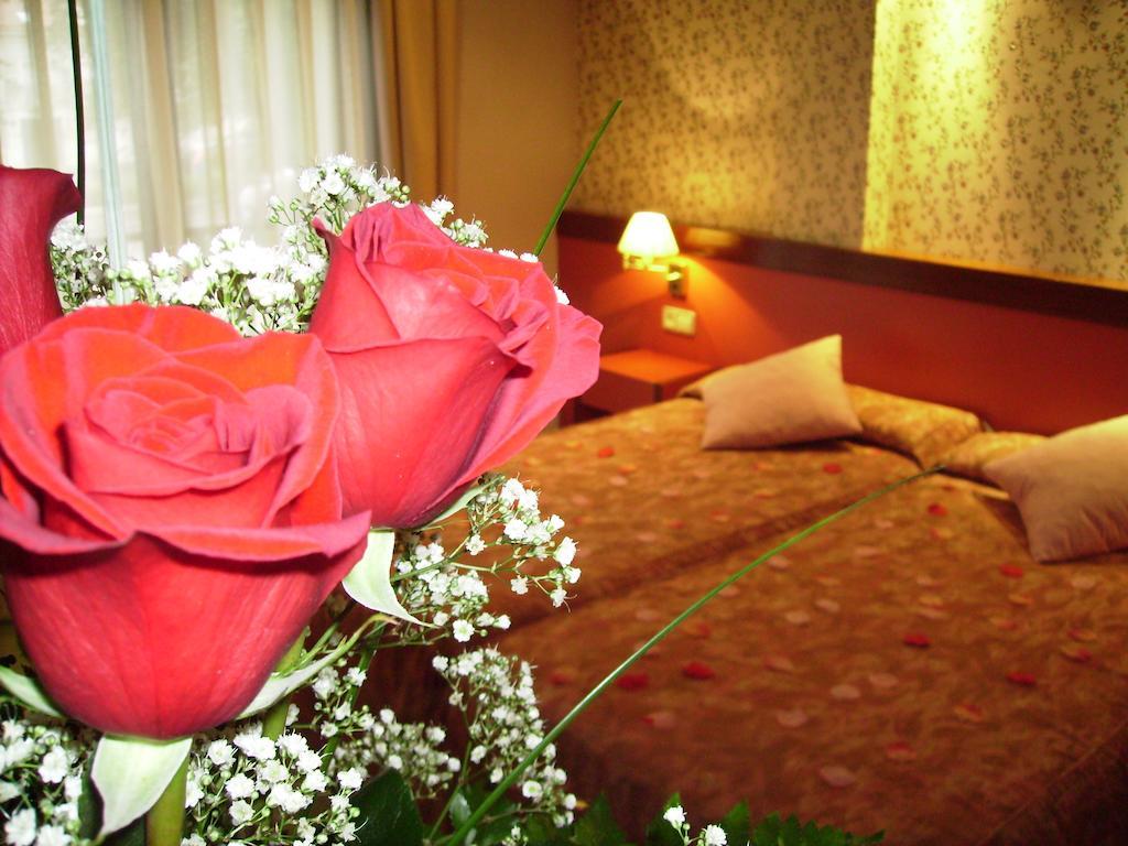 Hotel Jardin De Aranjuez Exterior photo